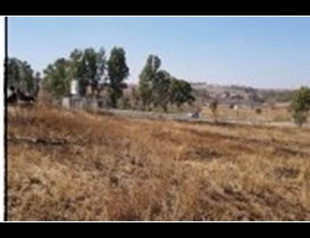 LAND FOR SALE IN LANSERIA